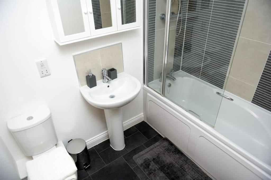 Spacious 3 Bed House In Holiday home